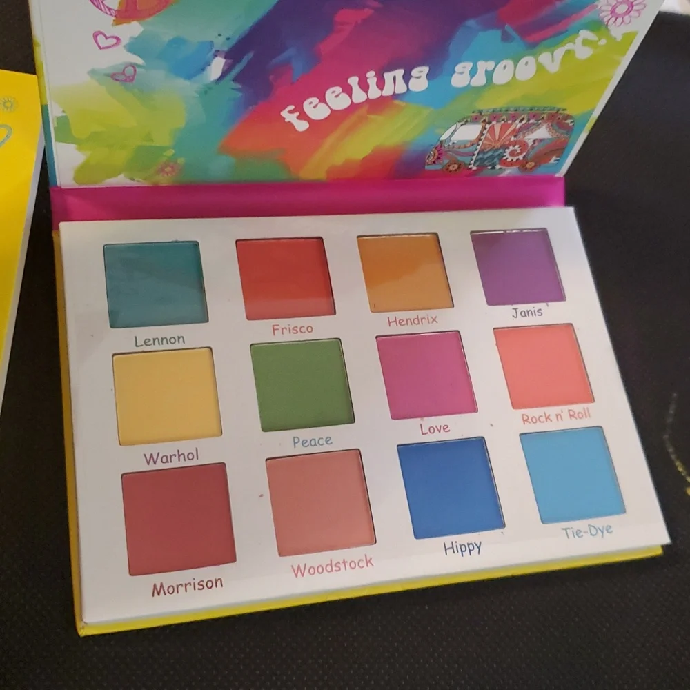 Barbell Beauty‎ Love, Peace, Groovy Palette Italia Deluxe eyeshadow palette new